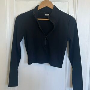 Aritzia Sunday Best cropped 1/2 zip long sleeve